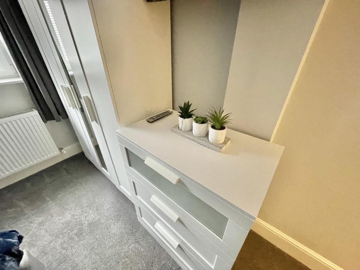 Lymm Living Hotel Warrington  Eksteriør billede