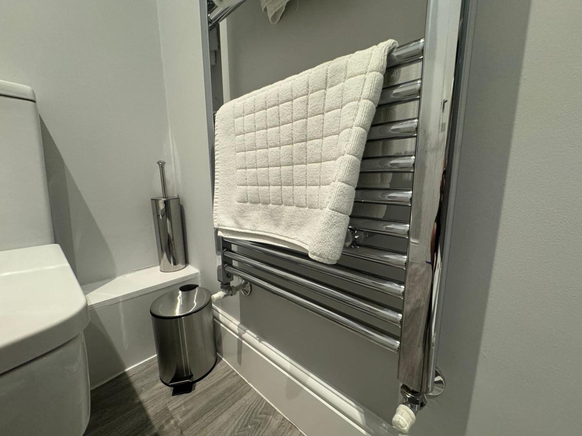 Lymm Living Hotel Warrington  Eksteriør billede