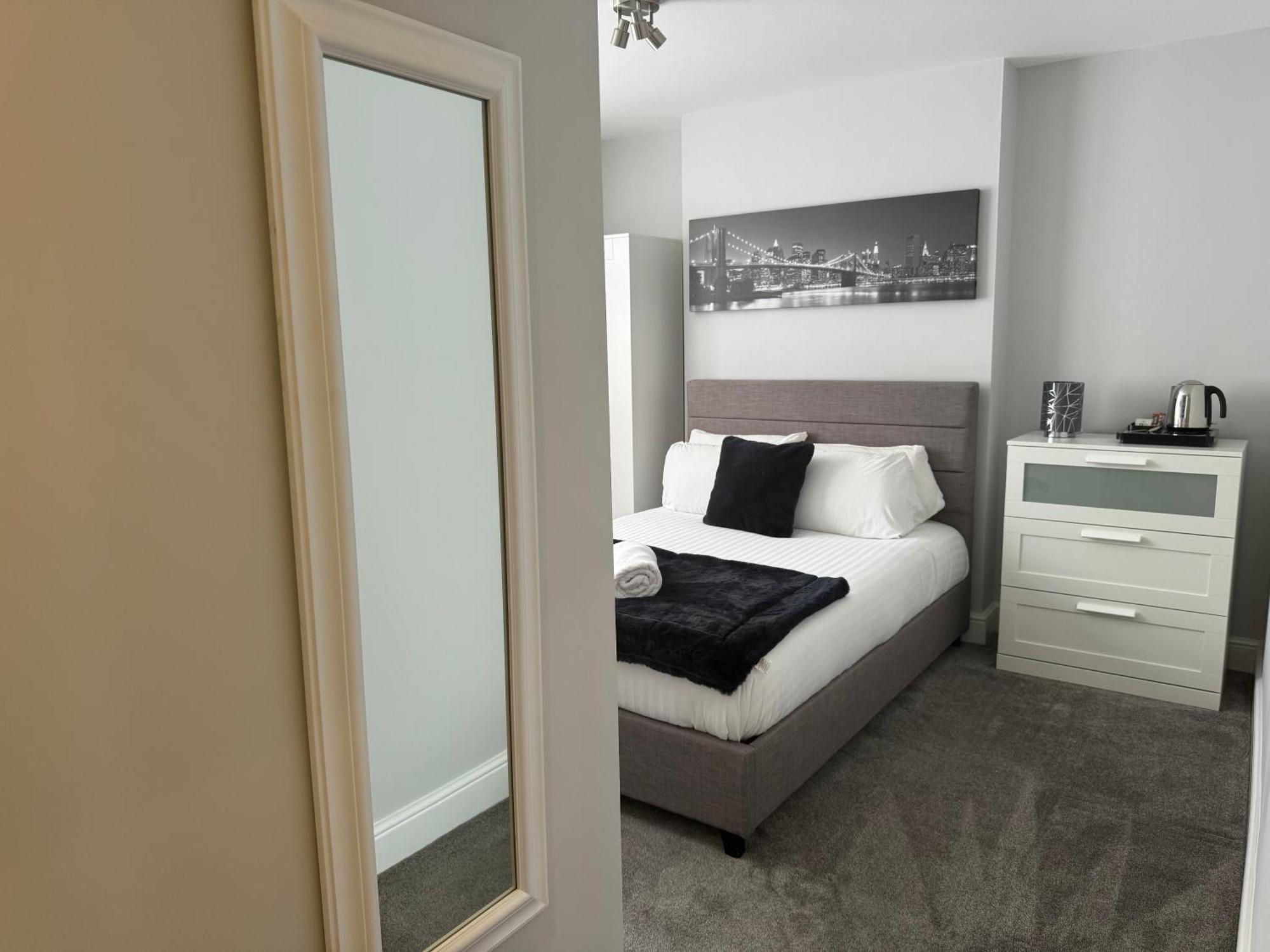 Lymm Living Hotel Warrington  Eksteriør billede