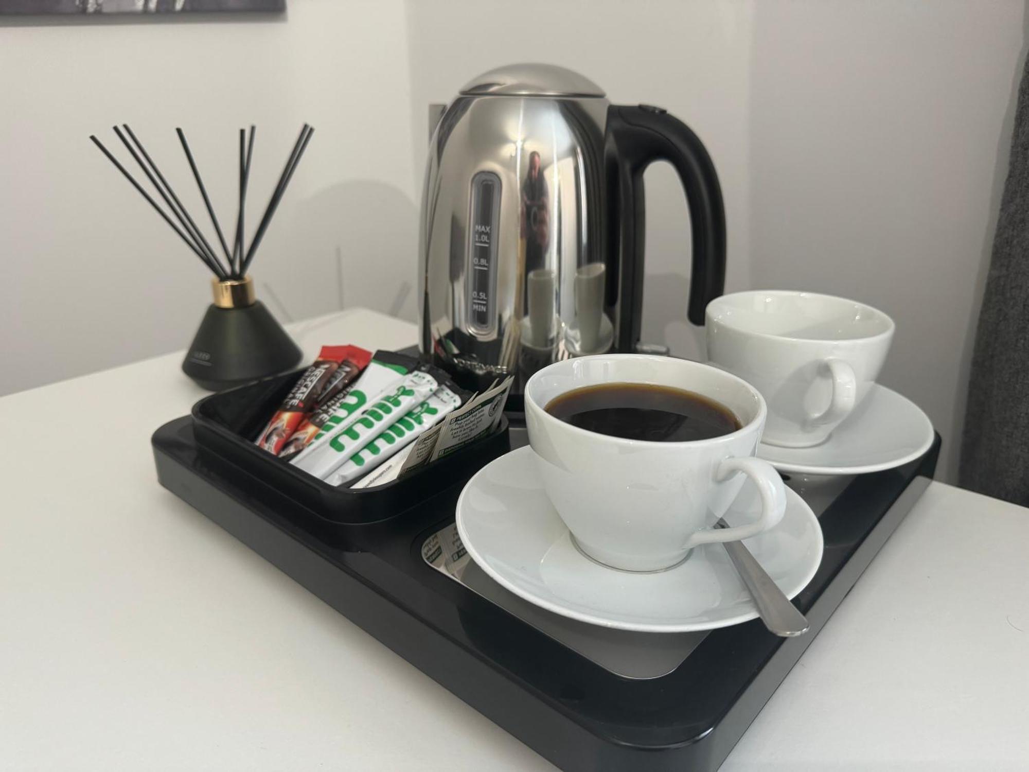 Lymm Living Hotel Warrington  Eksteriør billede