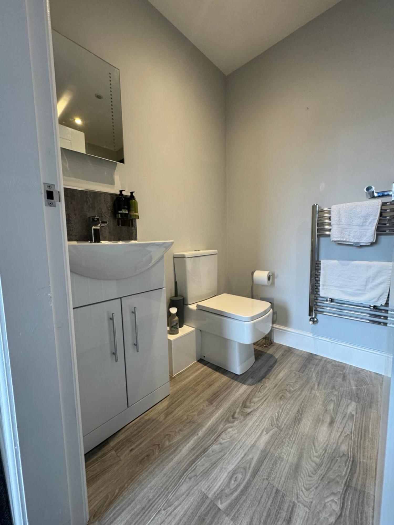Lymm Living Hotel Warrington  Eksteriør billede