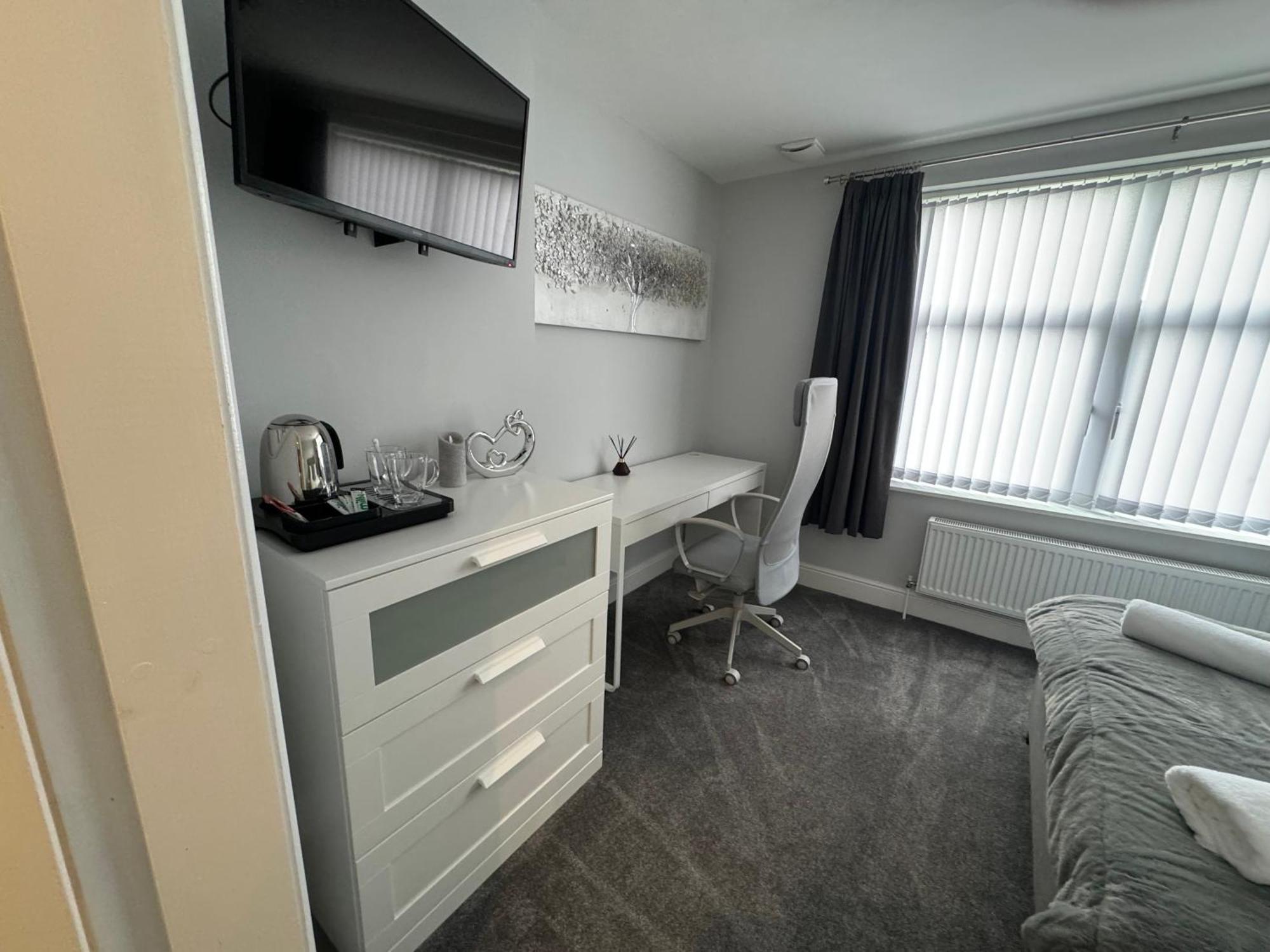 Lymm Living Hotel Warrington  Eksteriør billede